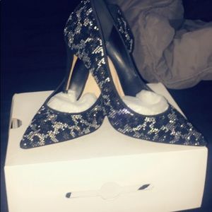 6” sequence heels